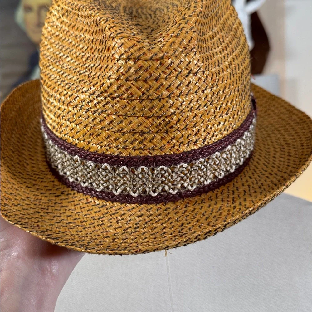 Vintage 70s Stylish Straw Fedora Hat with Band